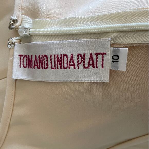 Tom & Linda Platt Cream Princess Cut Crewneck Sleeveless / Cami Top - Size 10 - Picture 7 of 8